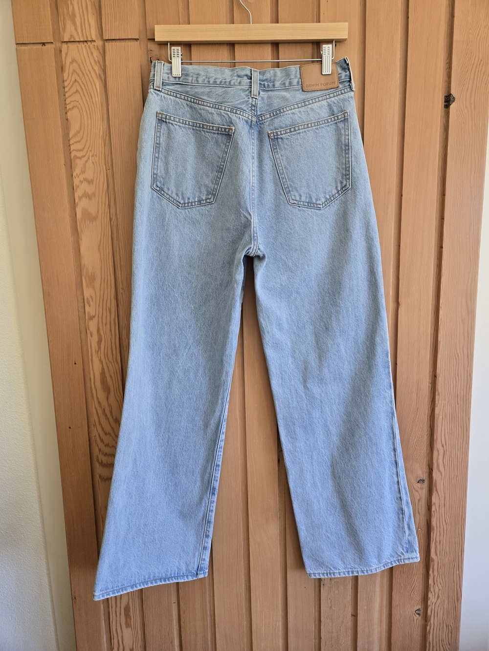 Aritzia's Denim Forum The Farrah Hi-Rise Wide | Blue Denim | Size 29 - Picture 6 of 11